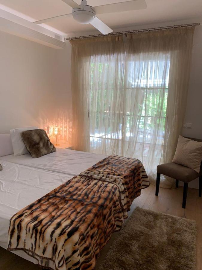 Marbella Playa Residencial Con Piscina Apartment Exterior photo